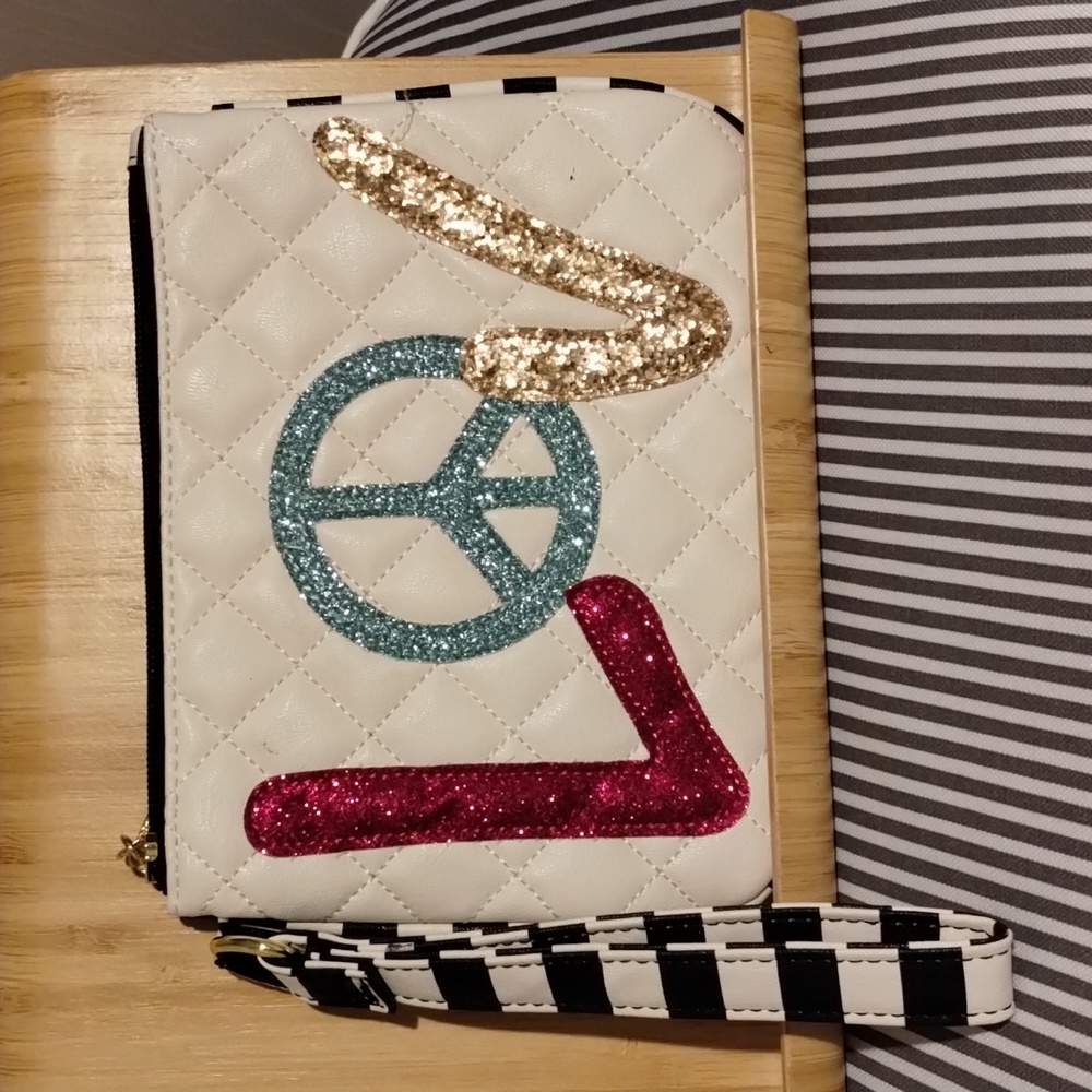 Betsey Johnson Luv Betsey Wristlet